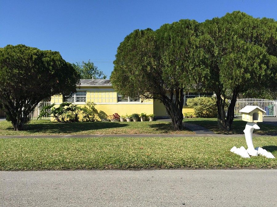 1st image of 18200 NE 25th Pl