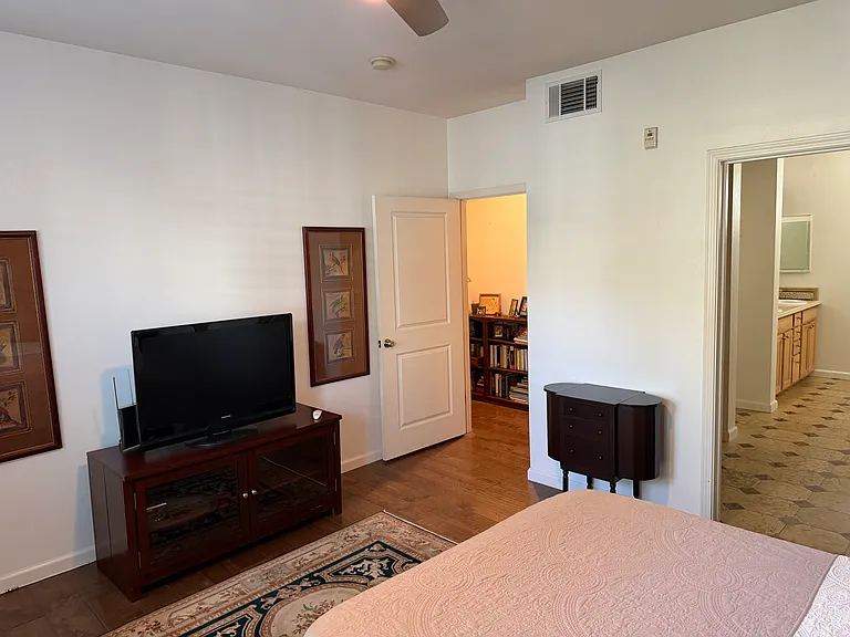 93 Bassett St — Photo 2