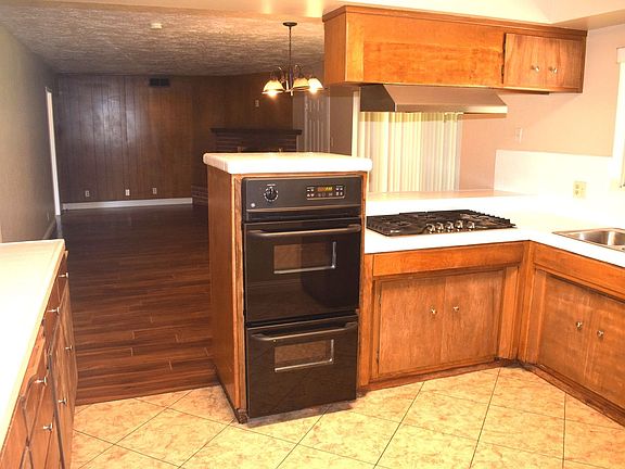 5th image of 7419 Bruno Way