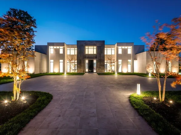 139 Arrandale Avenue, Great Neck, NY 11024