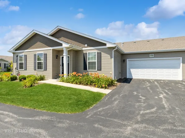 1148 Crestview Ln #1148, Hampshire, IL 60140