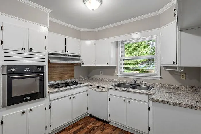 2309 Bridgette Blvd — Photo 9