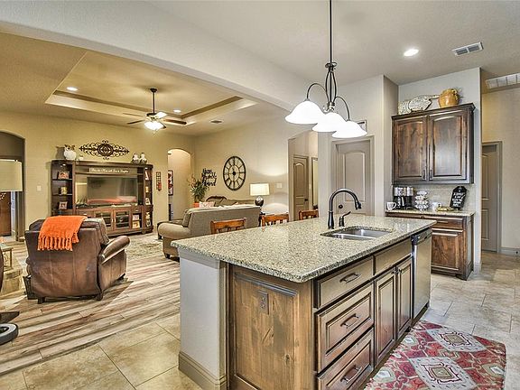 5th image of 101 Trey Dr