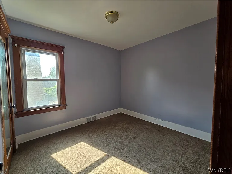 94 Parkwood Ave #2 — Photo 13