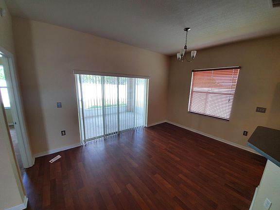 4th image of 824 Overlook Grove Dr