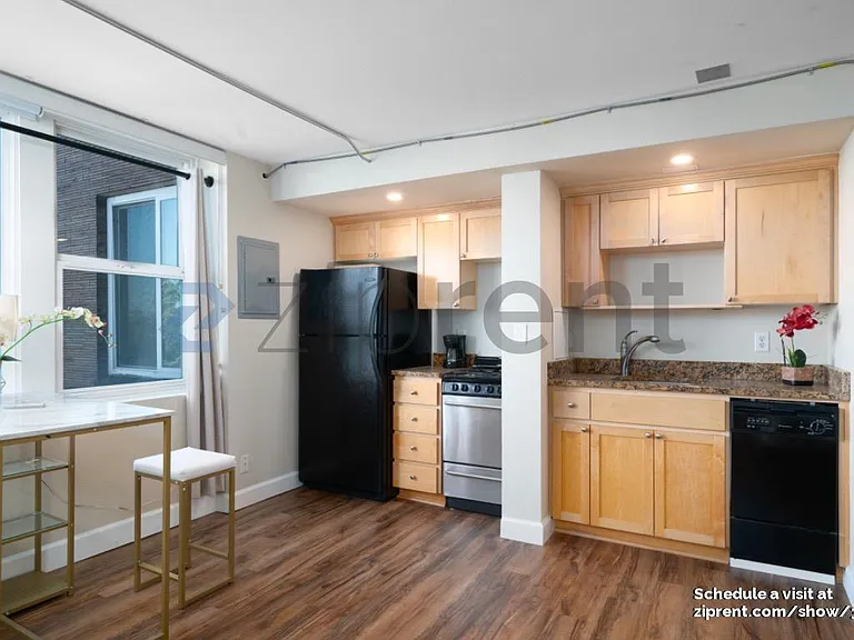1205 SW Cardinell Dr #401 — Photo 7
