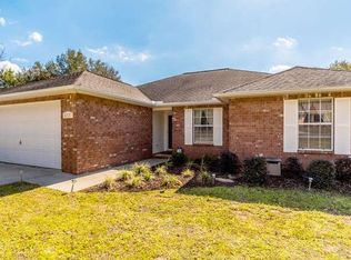5737 Pebble Ridge Dr, Milton, FL 32583