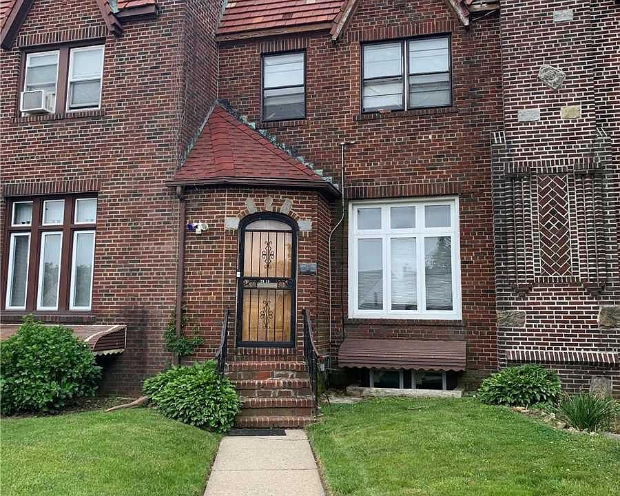 1st image of 2818 Utopia Pkwy