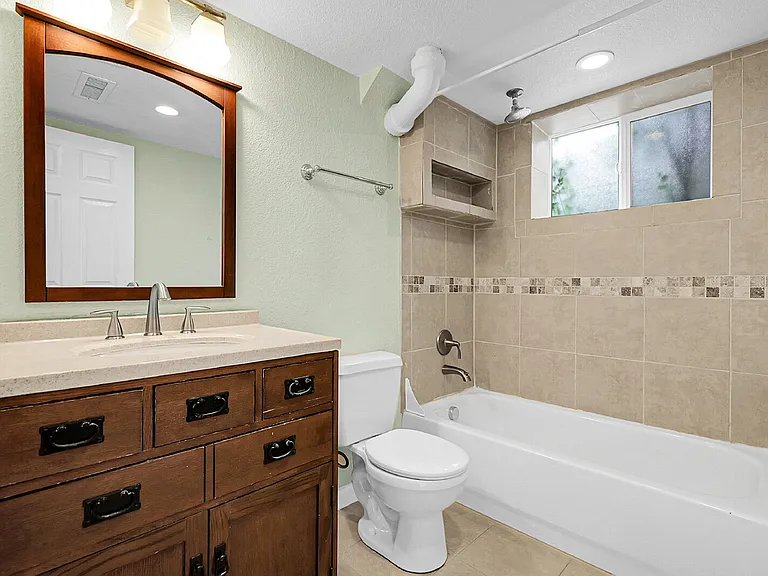 5454 S Elmwood St #5454 S ELMWOOD ST — Photo 18