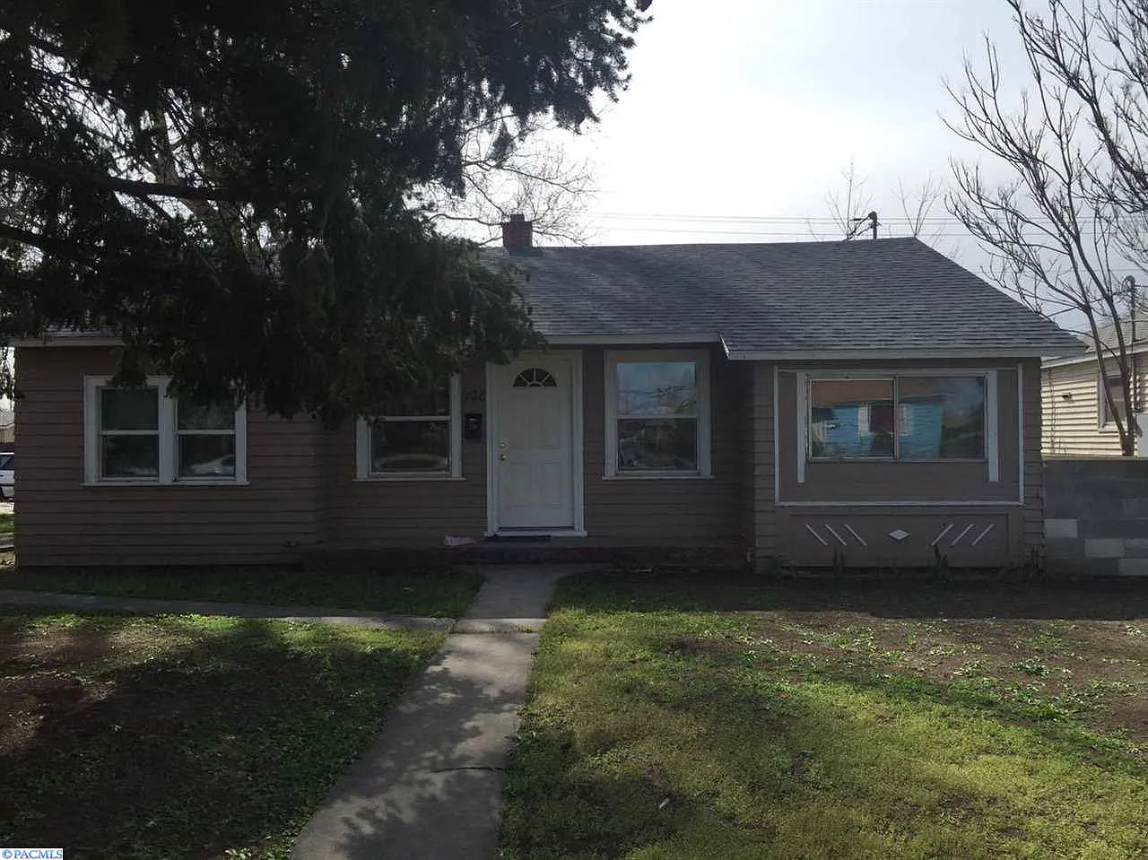 728 W Henry St photo 1