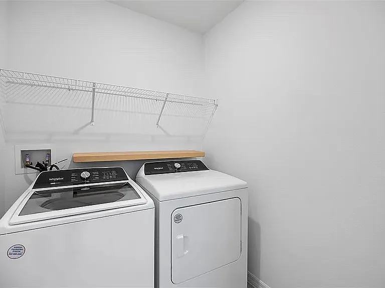 20704 Balsam Hill Rd — Photo 3