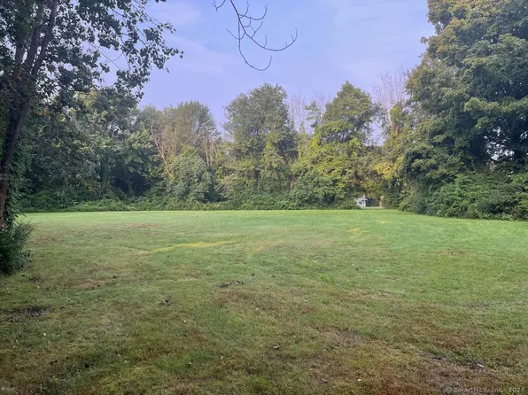 25 South Road, Bolton, CT 06043