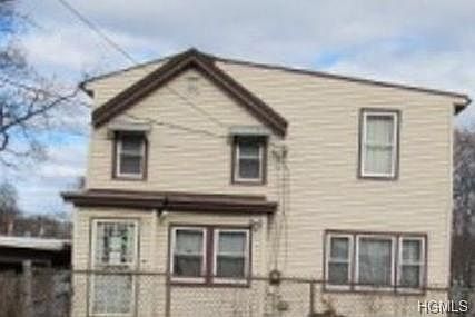 1st image of 135 Clove Ave