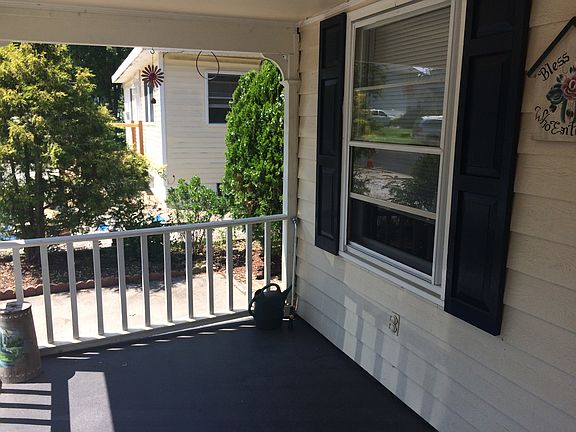 3rd image of 1638 Abbott Ave
