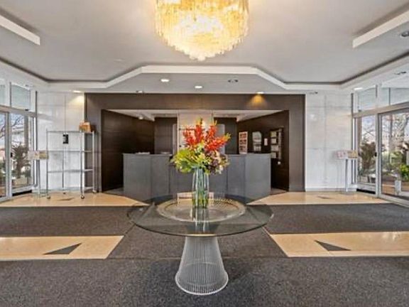 3rd image of 3950 N Lake Shore Dr APT 1914C