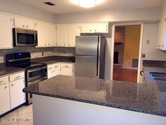3rd image of 4837 Water Oak Ln