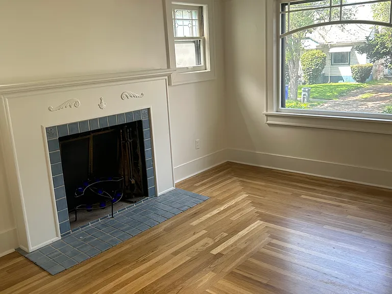 1316 N Russet St — Photo 3