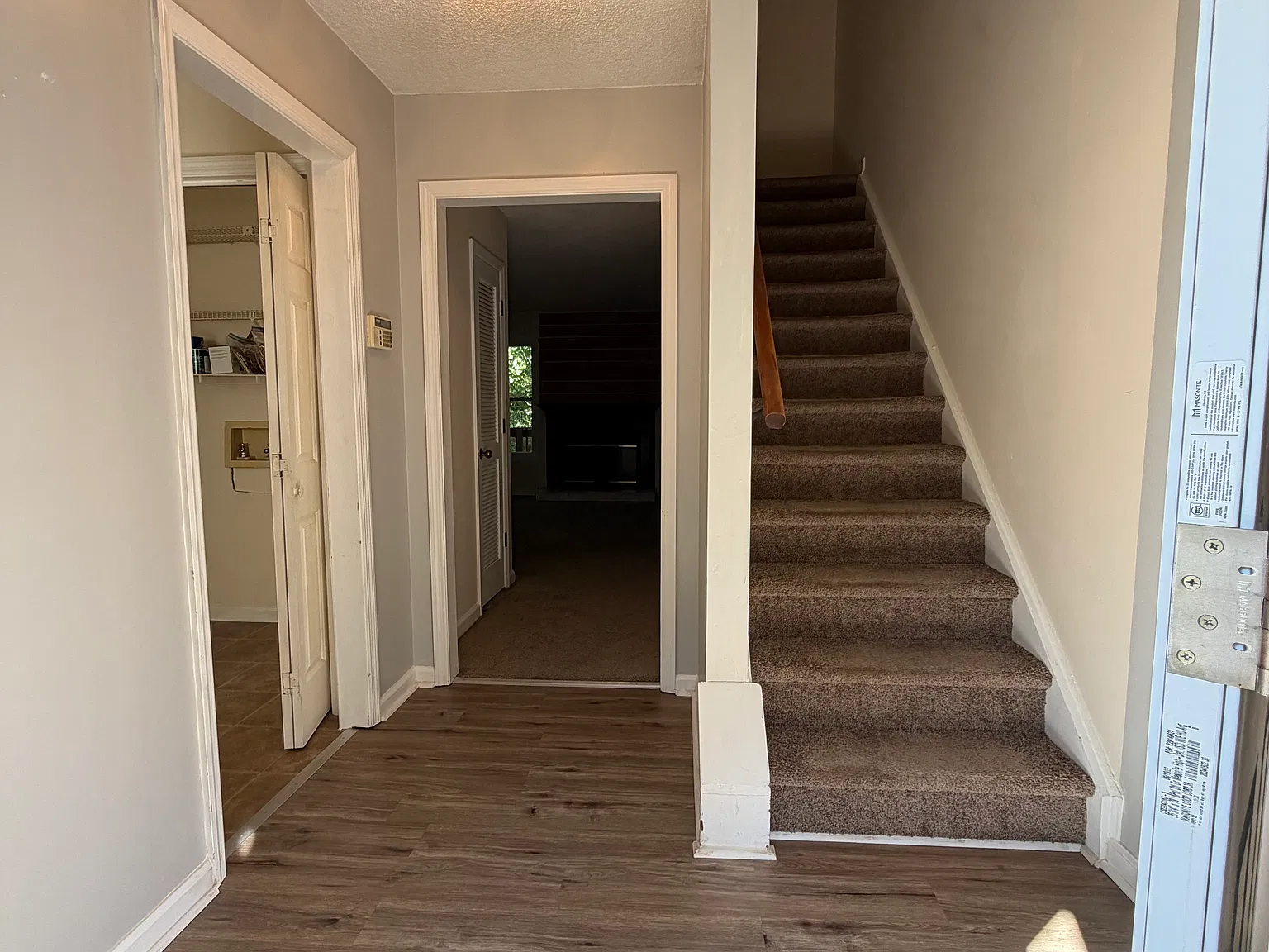 2 bed, 2.5 bath, 1288 sqft, $1,600 — Photo 3