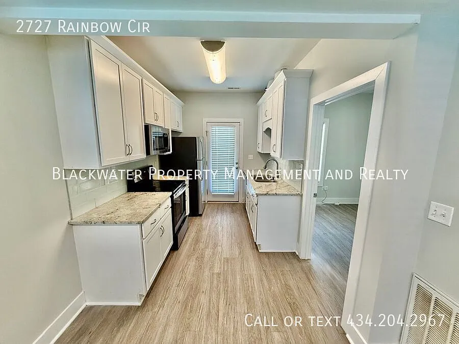 3 Bedroom Home In Stonehaven Subdivison With Move In Special! — Photo 3