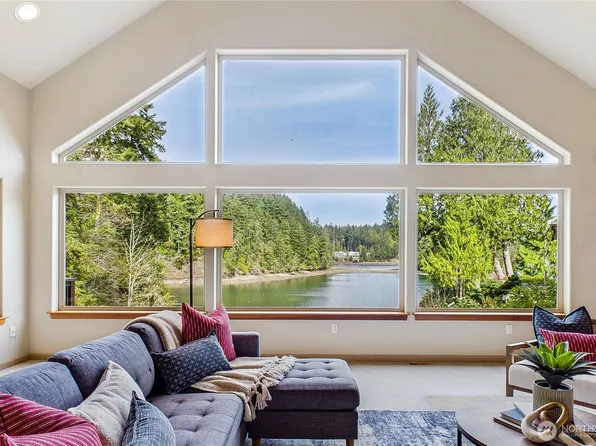 154 Skiff Lane, Port Ludlow, WA 98365