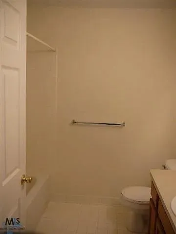 45676 Warwick Dr — Photo 9