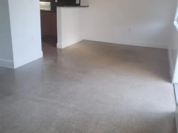 717 NE 10th Ave #3, Hallandale, FL 33009