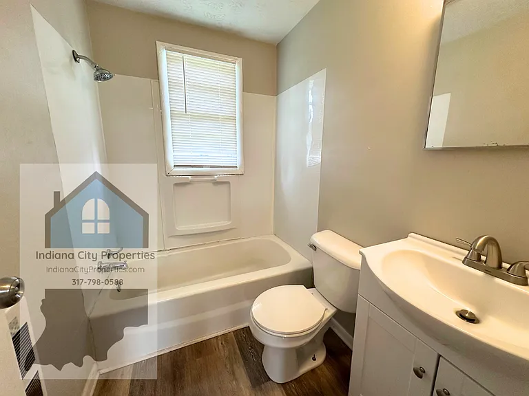 569 S Home Ave #2 — Photo 11