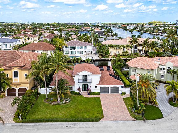 4th image of 967 Cypress Drive