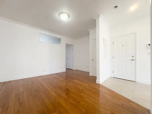 Rented by Bond New York | media 6