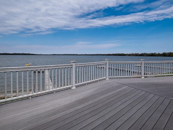 5th image of 302 Beachcomber Dr