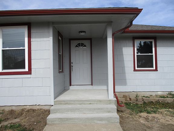 2nd image of 3206 W Macarthur Rd