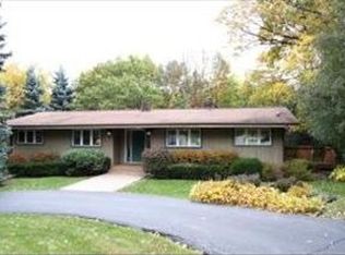 4514 Ripon Rd, Crystal Lake, IL 60012