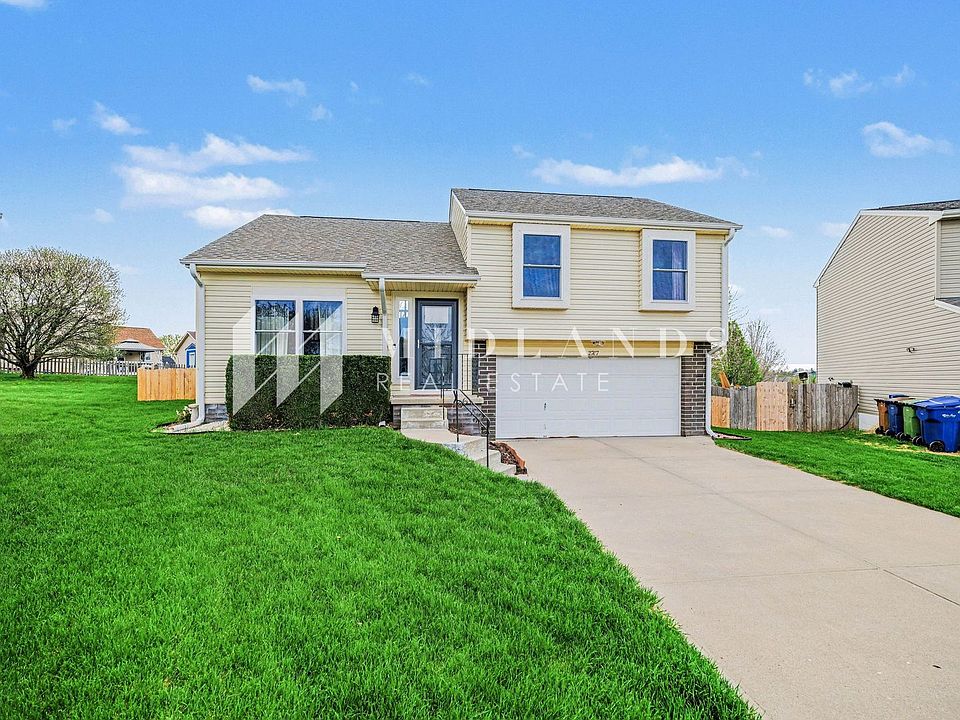 1st image of 2707 Canyon Cir