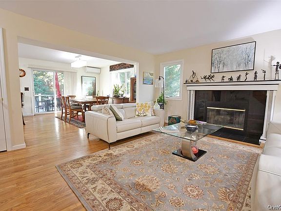 5th image of 64 Glen Road