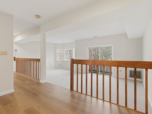 5th image of 206 Tall Oaks Dr Unit G