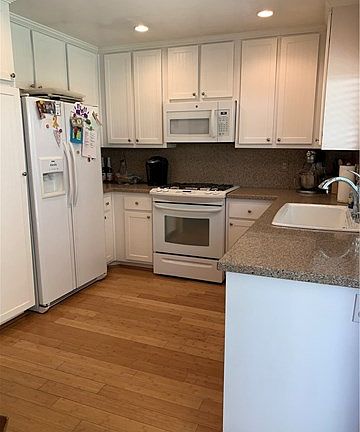 3rd image of 25626 Ramada Dr