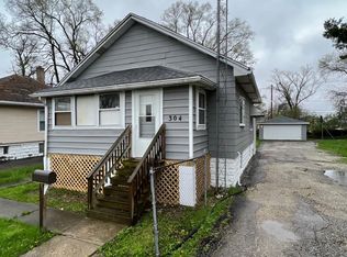 304 Barry Ave, Lockport, IL 60441