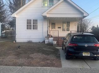 330 Pleasant St E, Hammonton, NJ 08037