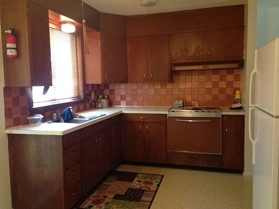 3rd image of 8308 E 93rd St