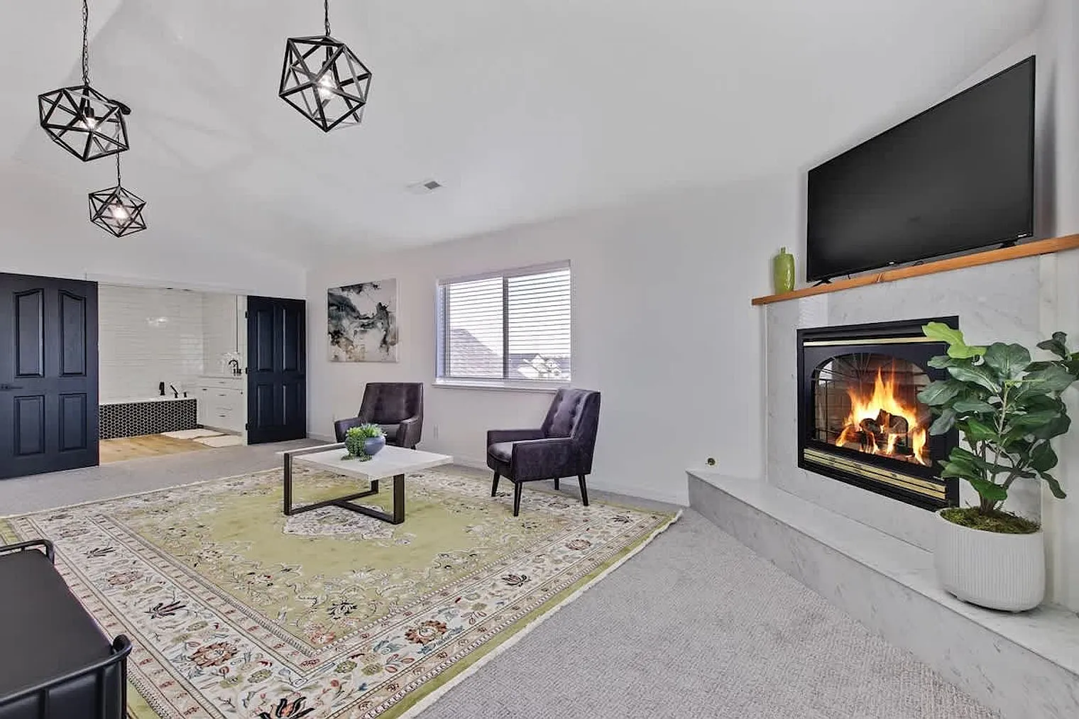 7 bed, 5.0 bath, $24,606 — Photo 3