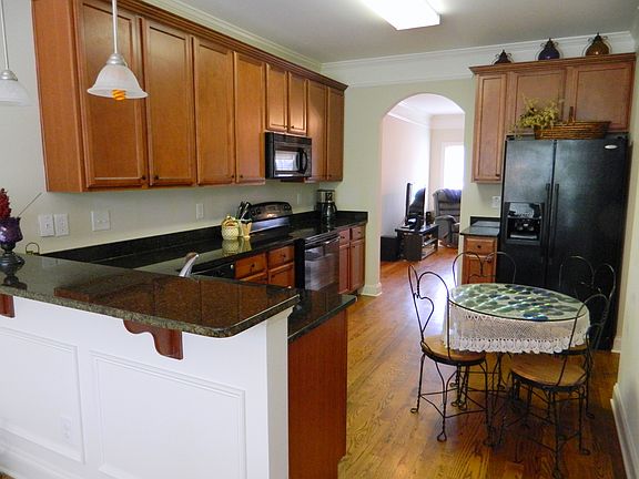 5th image of 2171 Mission View Dr