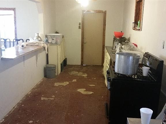 5th image of 1013 Sunrise Ave.