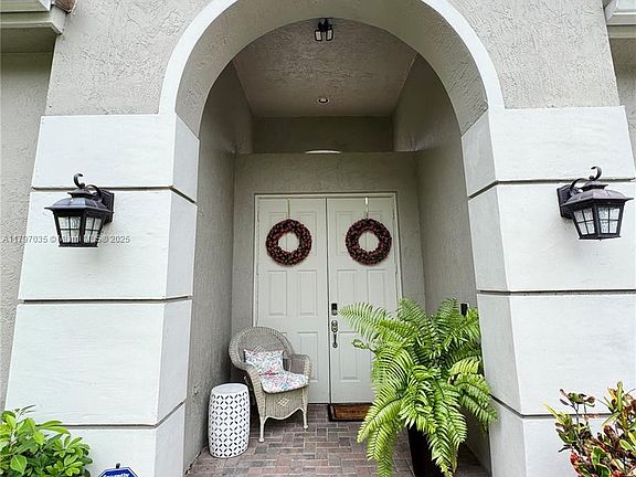 3rd image of 16724 NW 8th St #16724