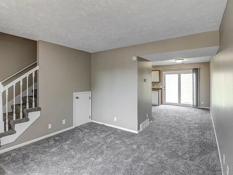 Southdale Square Apartments — Photo 17