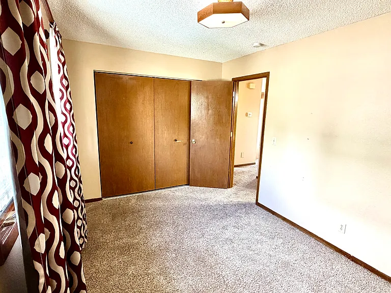 401 N Bliss St #4 — Photo 5