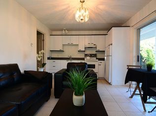 877 Admirals Rd, Esquimalt, BC V9A 2P1