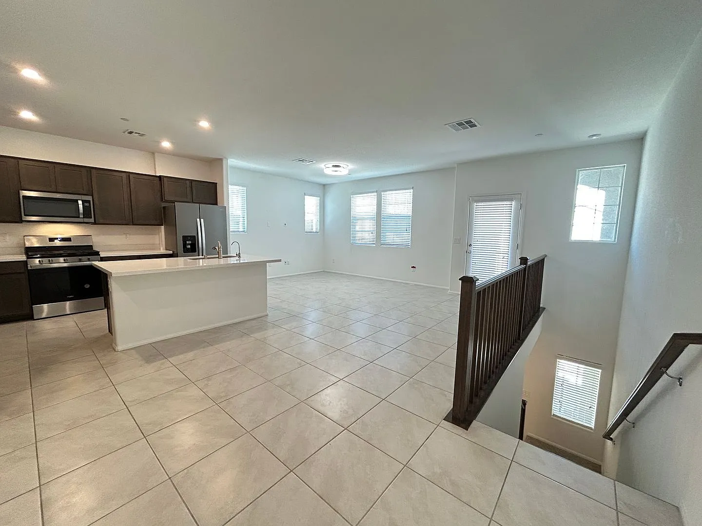 Newly built 3-Bedroom 2-Bathroom Townhouse! — Photo 4