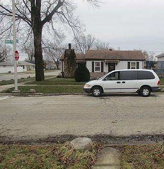 3rd image of 5700 W 88th Pl