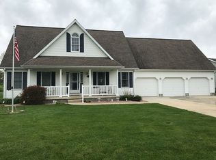 6915 Angela Dr, Decatur, IL 62521