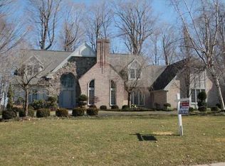 18 Barrington Hls, Pittsford, NY 14534